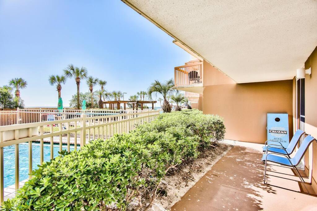 Pelican Beach Resort-Walkout Unit-On The Beach Destin Extérieur photo