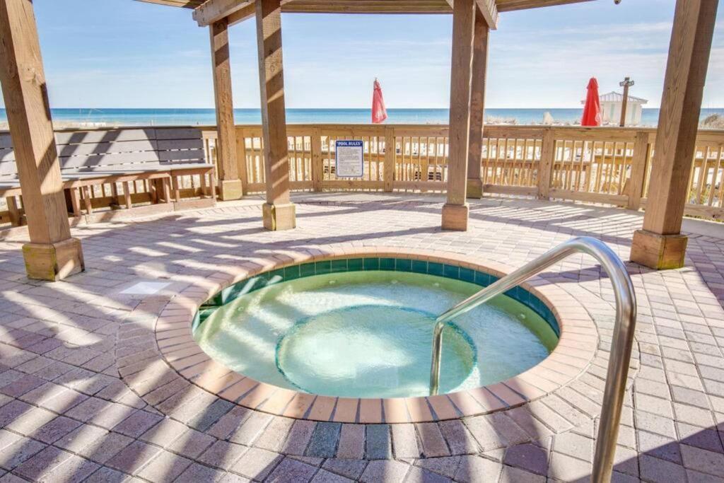Pelican Beach Resort-Walkout Unit-On The Beach Destin Extérieur photo