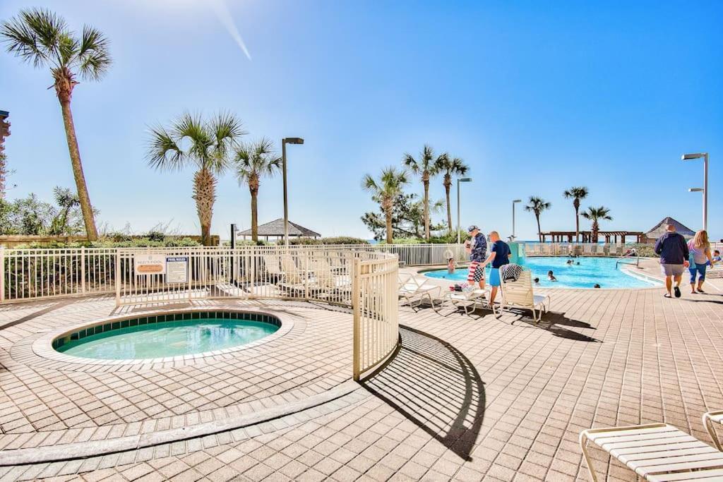 Pelican Beach Resort-Walkout Unit-On The Beach Destin Extérieur photo